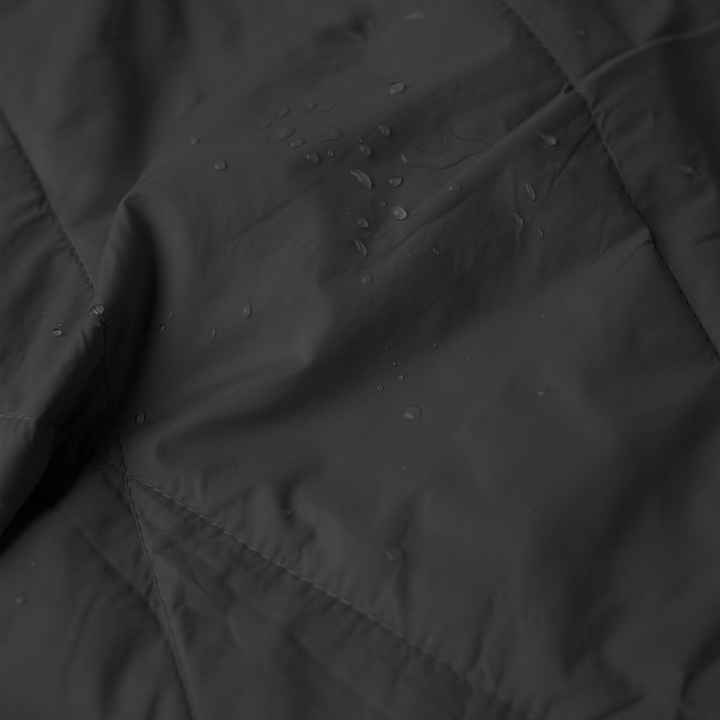 Layover™ Travel Blanket - Packable & Puffy | Black