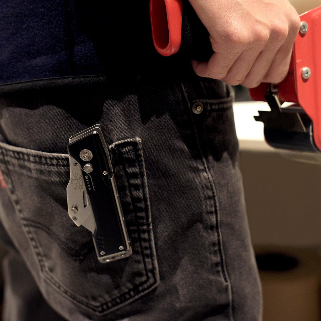 EDC Utility Knife with Blade Storage